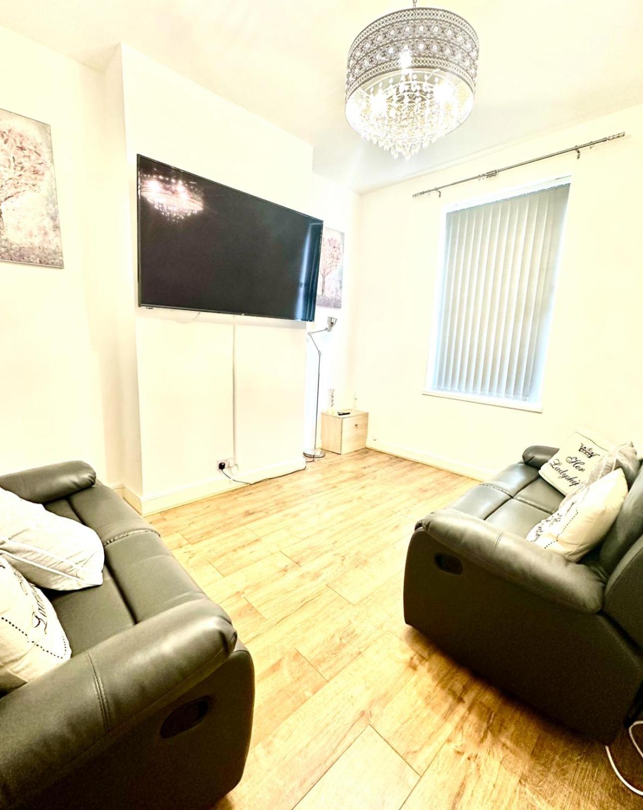 Arthur Street, Stylish 3 Bedroom House Kingston upon Hull ภายนอก รูปภาพ