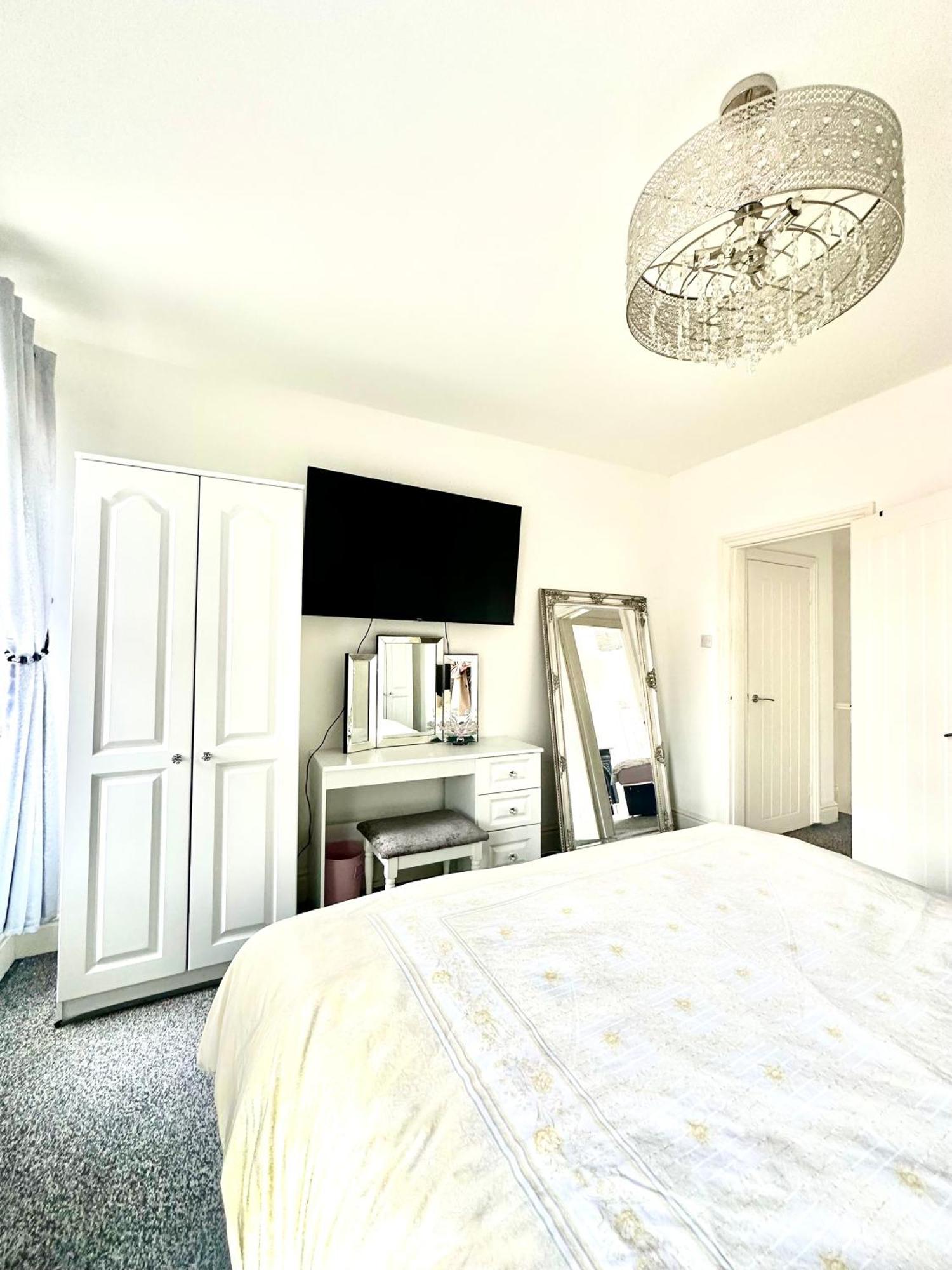 Arthur Street, Stylish 3 Bedroom House Kingston upon Hull ภายนอก รูปภาพ